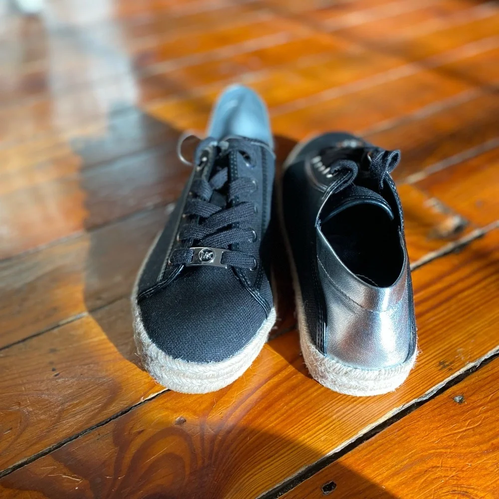 Michael Kors Bryson Lace Tie Up Espadrilles Black/ Silver Size 6